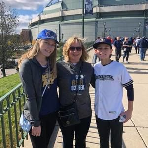 Meet your Posher, Amy